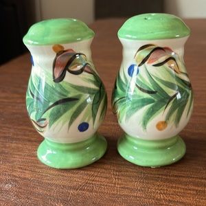 Vintage Gail Pittman Pottery Salt and Pepper Shakers Yuletide Pattern